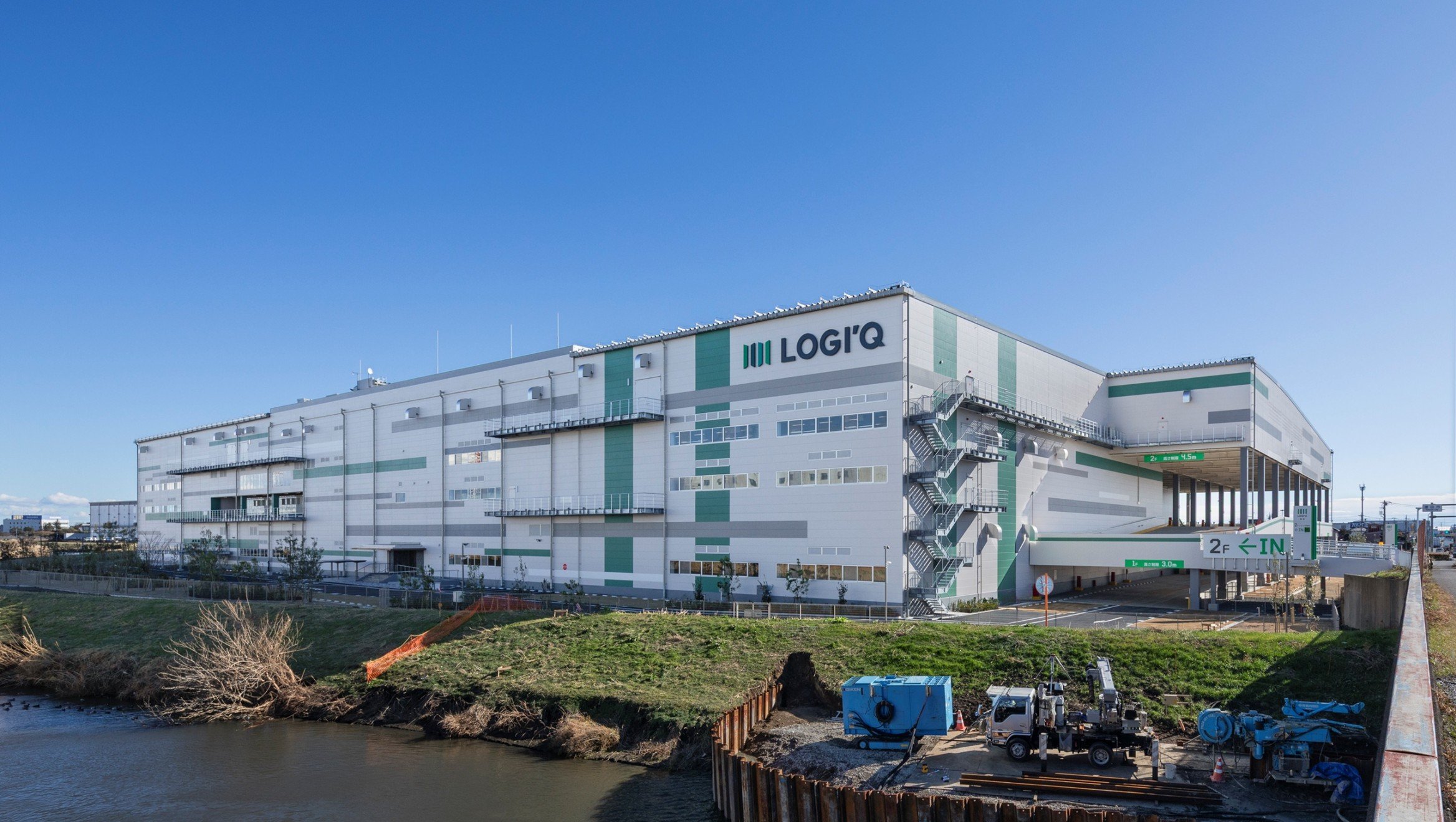 LOGI’Q蓮田.jpg