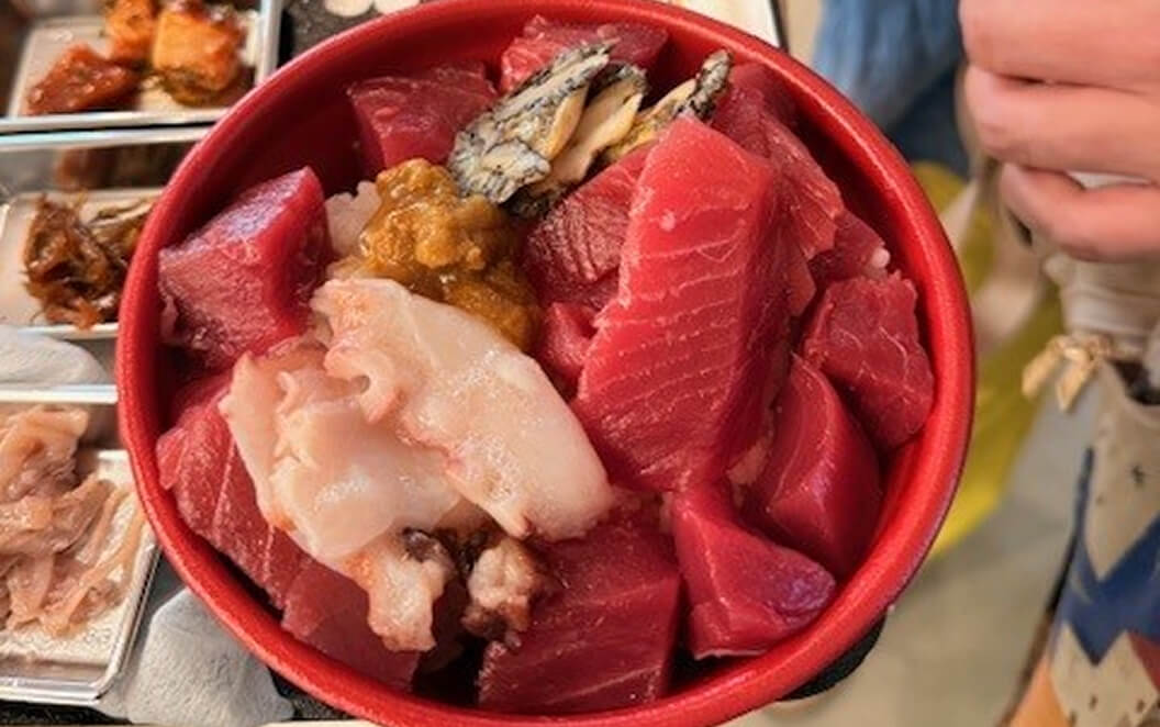 好きなネタを乗っけ放題！松前勝手丼