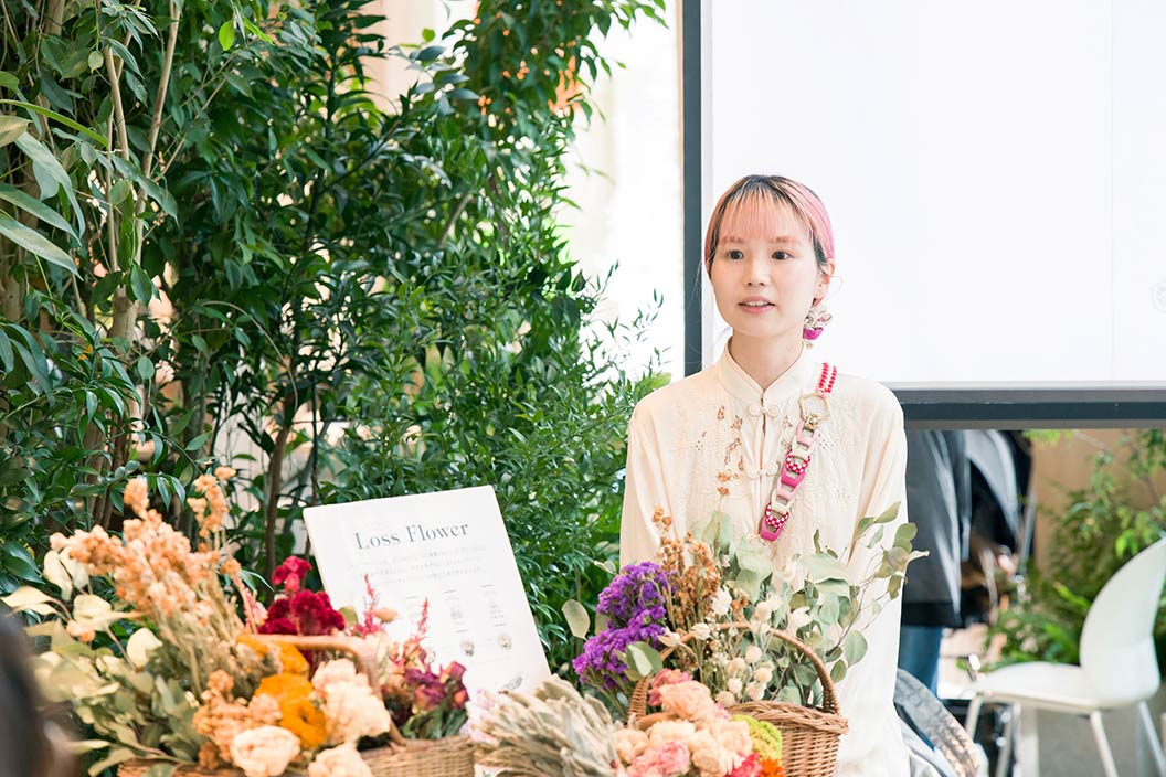 リース作りワークショップの様子1