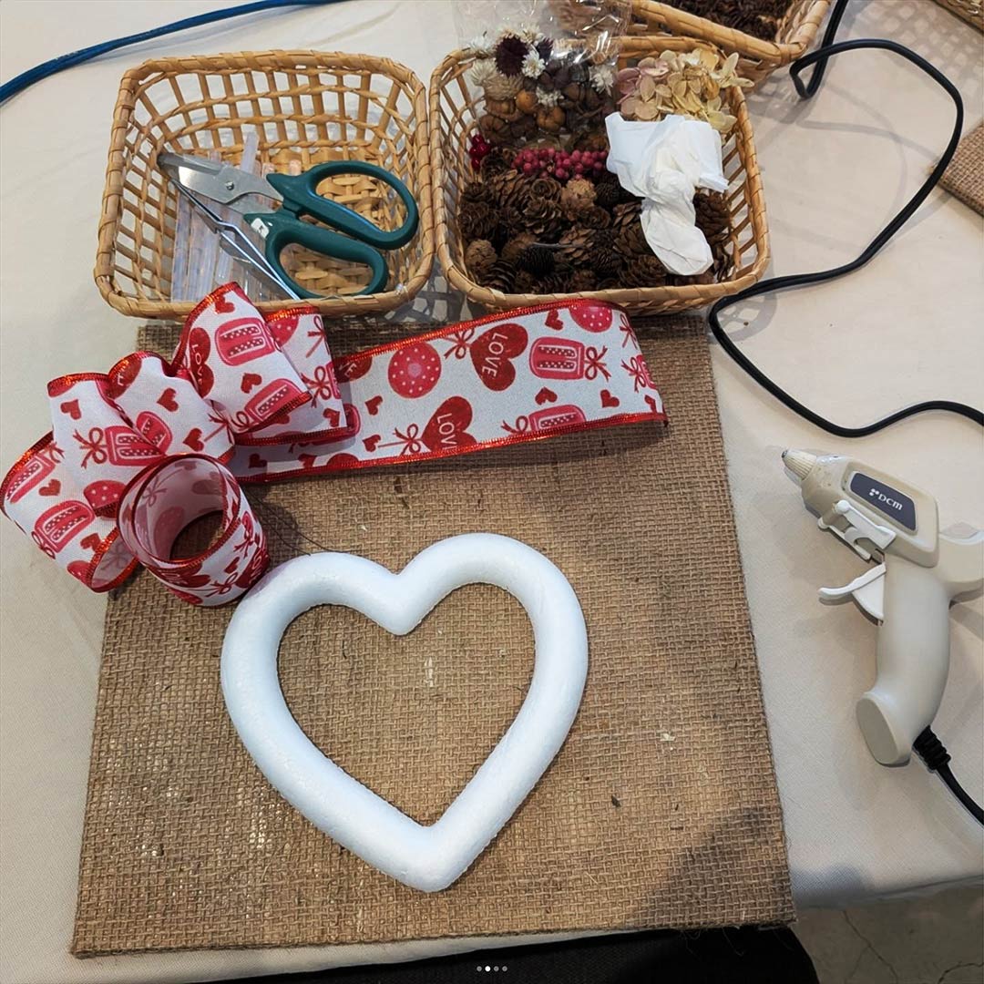 リース作りの様子2